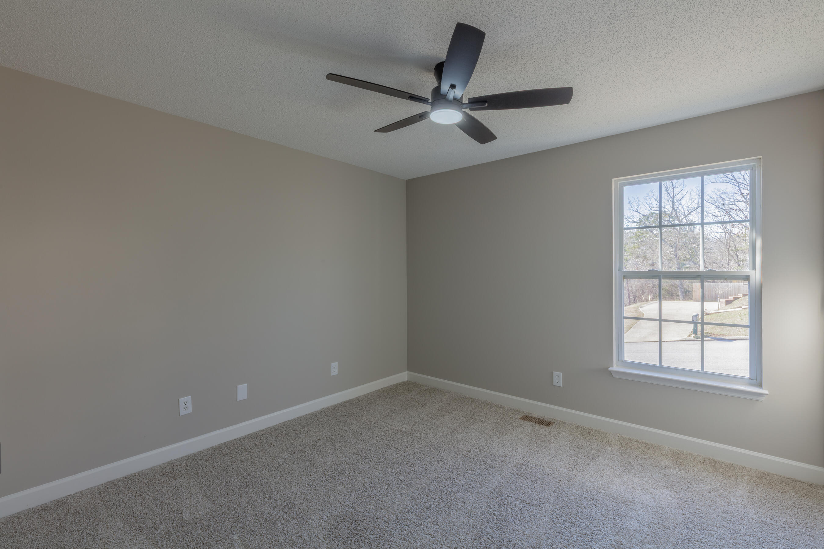 7258 British Road Ooltewah, TN 37363 - Photo 24 of 37 7258 British HD-36