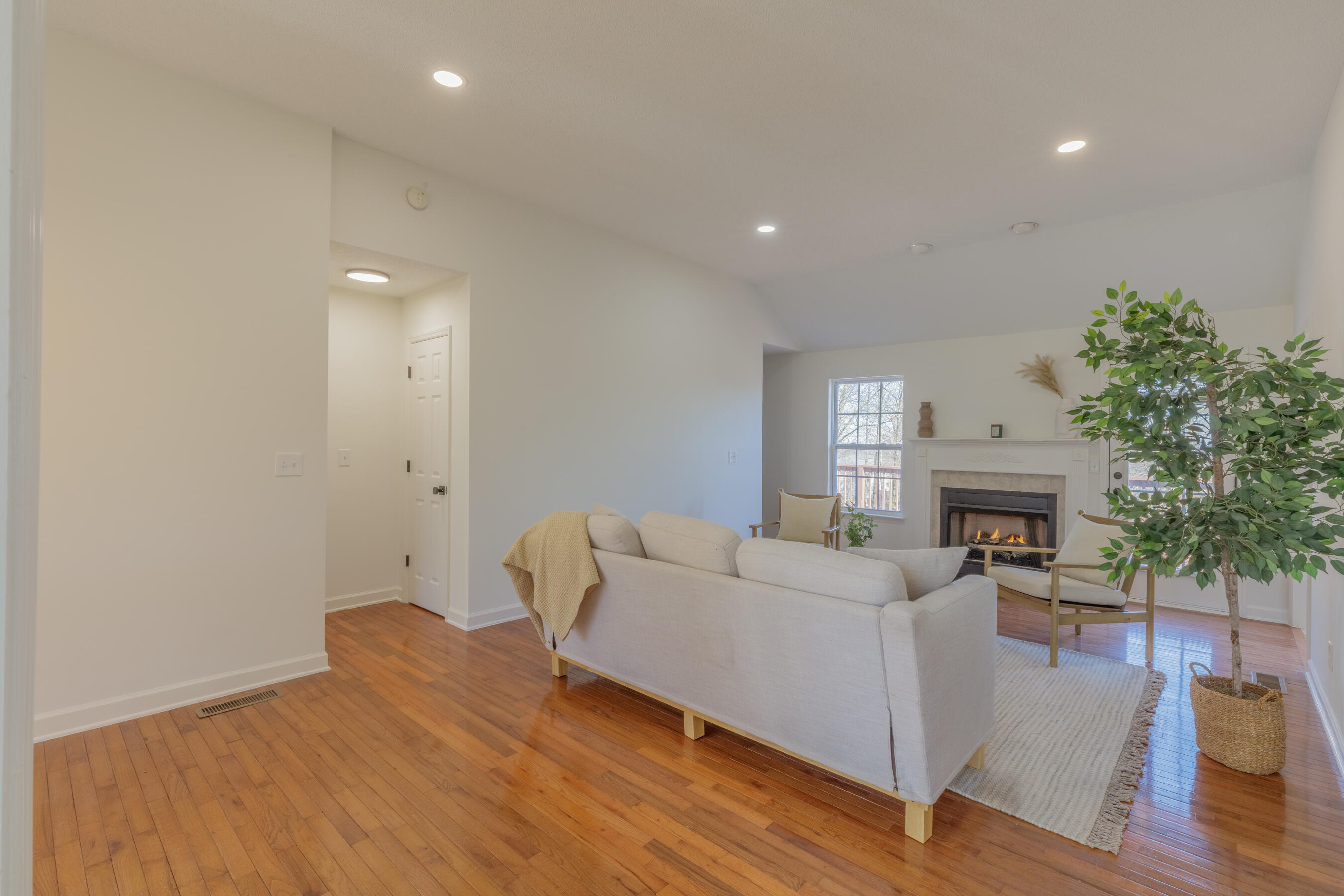 7258 British Road Ooltewah, TN 37363 - Photo 4 of 37 7258 British HD-3