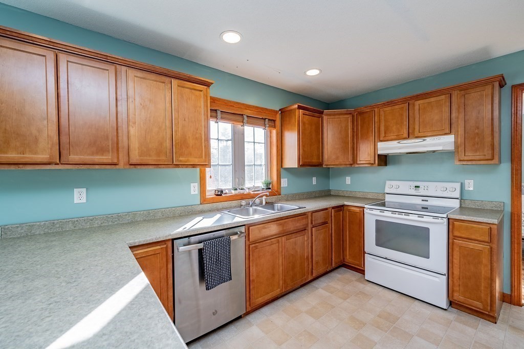 30 Stillwater Road Deerfield, MA 01373 - Photo 15 of 41 Gallery Image 15