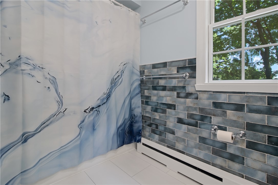 19 Cold Spring Street Providence, RI 02906 - Photo 17 of 24 Gallery Image 17
