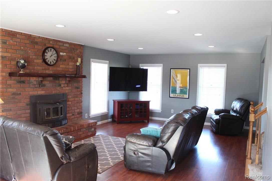 1589 West Allen Road Howell, MI 48855 - Photo 14 of 27 IMG_8522.JPG