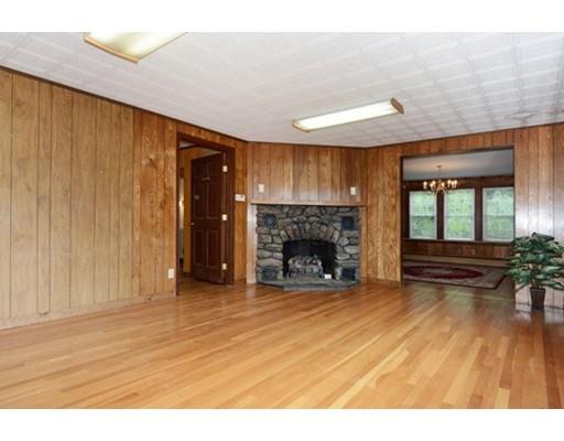 204 Main Street Sturbridge, MA 01566 - Photo 8 of 23 Gallery Image 8