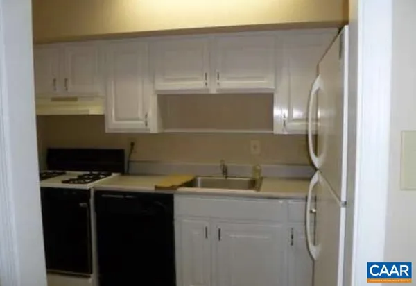 $1,625 | 2422 Barracks Place, Unit 4, Charlottesville, VA 22901