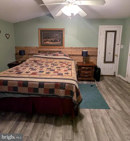 a view of hallway with washer and dryer