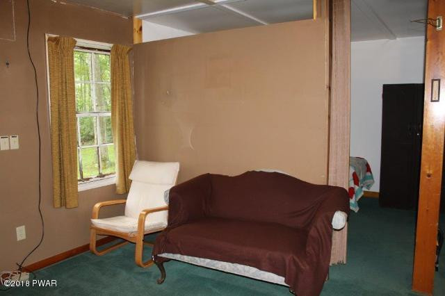 185 Greentown Road Greentown, PA 18426 - Photo 4 of 14