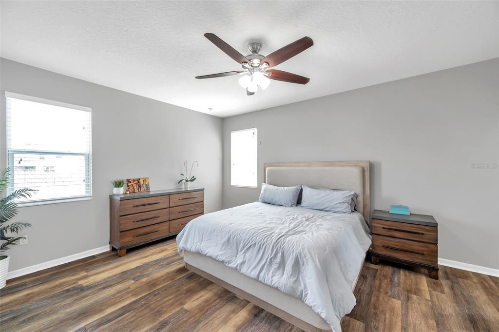 7523 Tangle Brook Boulevard Gibsonton, FL 33534 - Photo 14 of 35 a bedroom with a bed and window