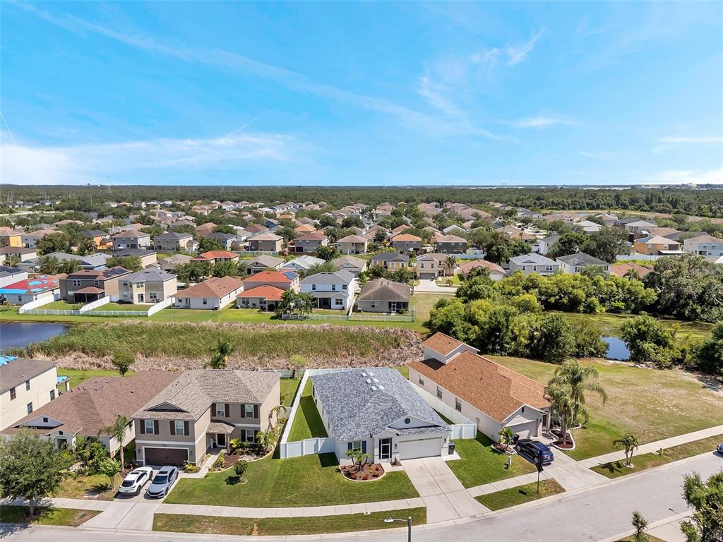 7523 Tangle Brook Boulevard Gibsonton, FL 33534 - Photo 35 of 35 an aerial view of residential houses with outdoor space