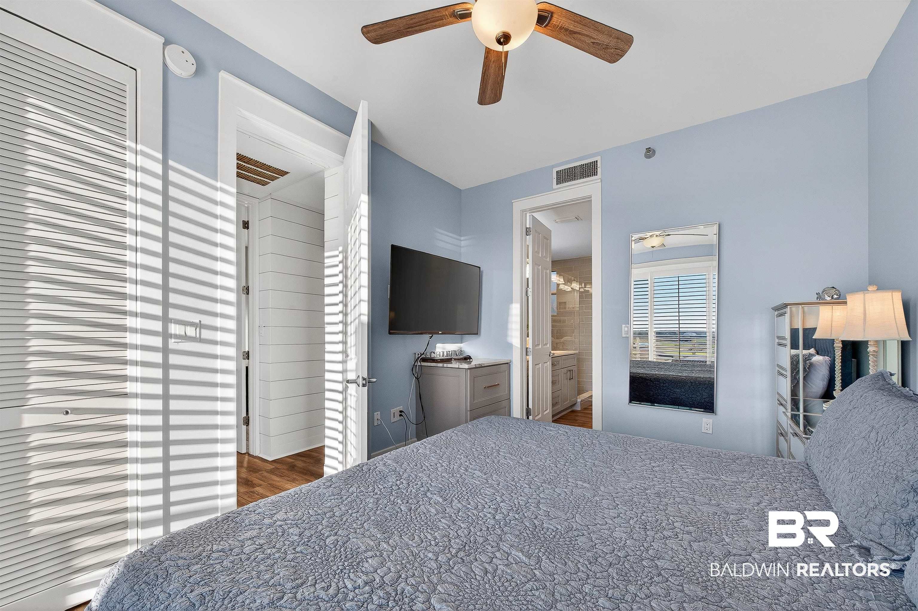 815 Plantation Road, Unit 604 Gulf Shores, AL 36542 - Photo 55 of 86 King Bedroom 2