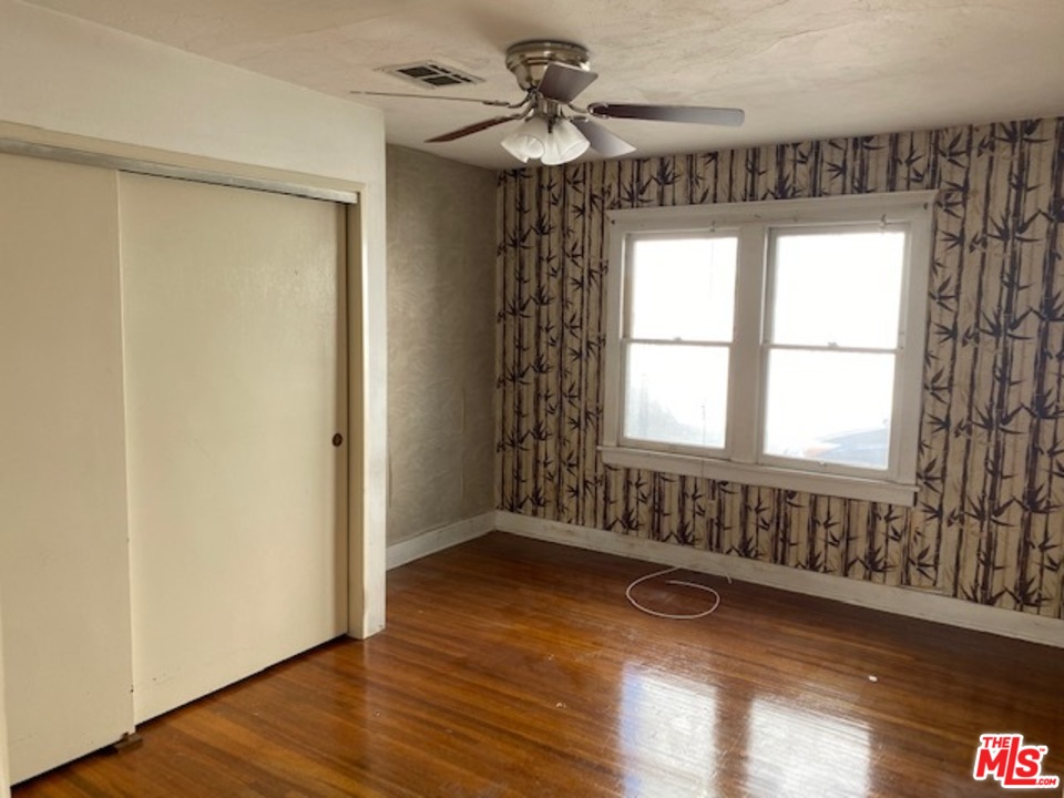 575 Lillian Way Los Angeles, CA 90004 - Photo 6 of 16