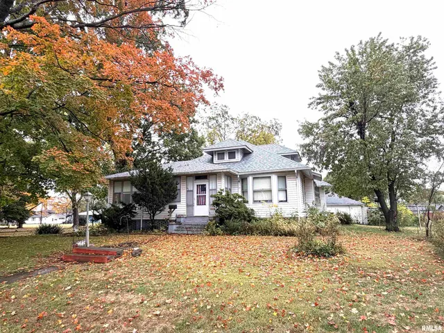 $109,900 | 523 West 4th Street, Centralia, IL 62801