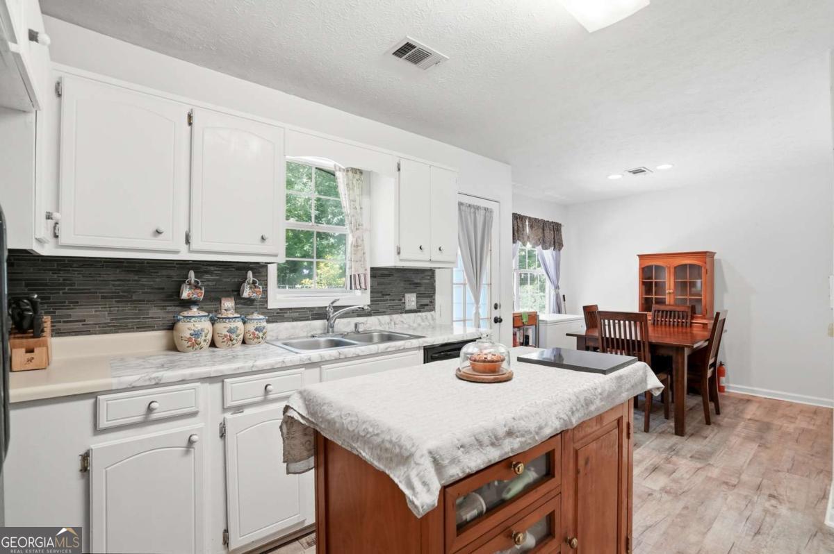 75 Spring Ridge Drive Dawsonville, GA 30534 - Photo 6 of 23