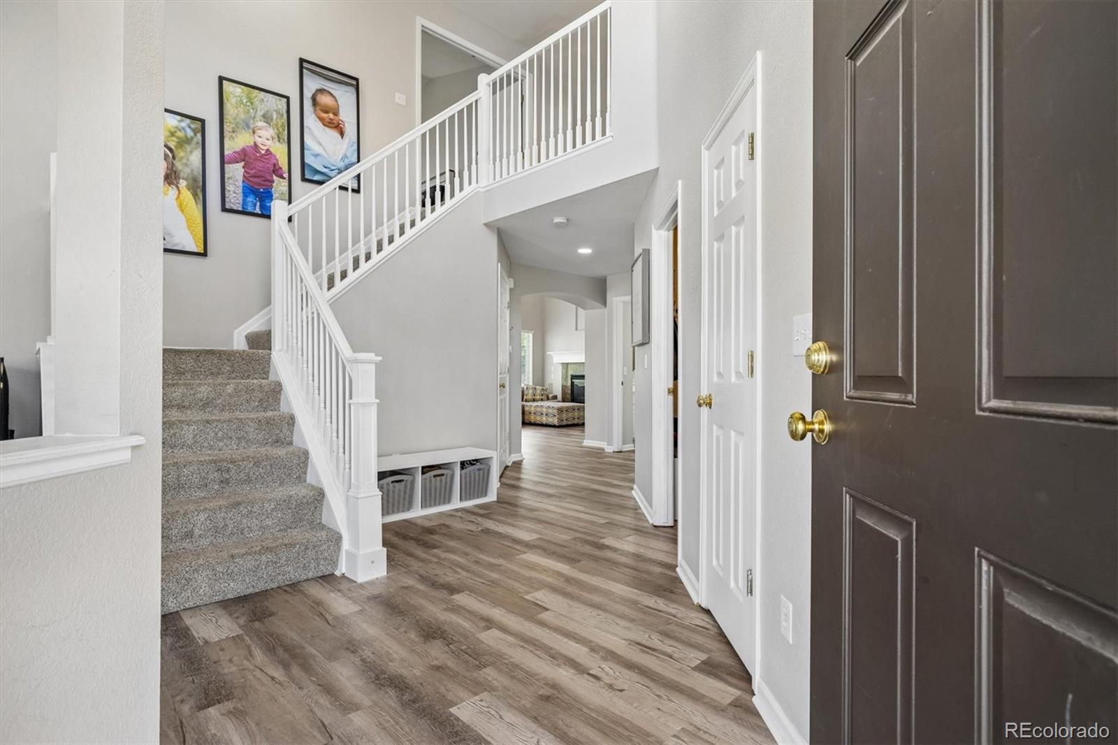 435 West Rose Finch Circle Highlands Ranch, CO 80129 - Photo 3 of 35
