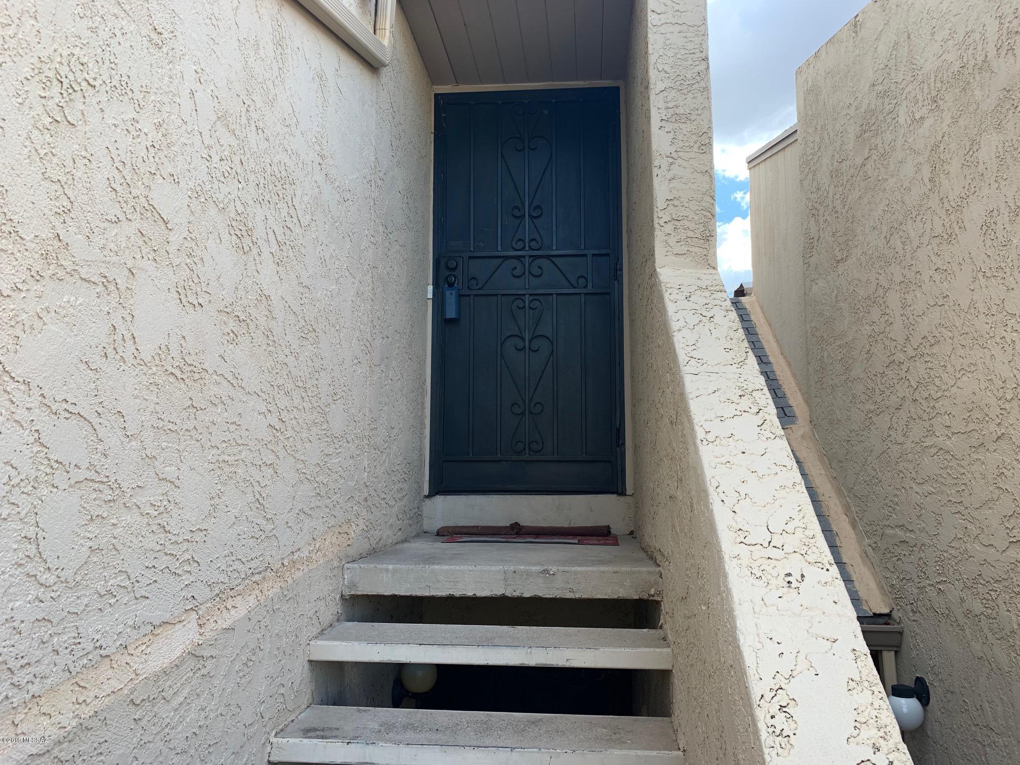 3750 North Country Club Road, Unit 33 Tucson, AZ 85716 - Photo 2 of 20