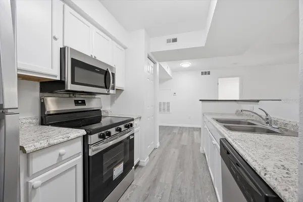 $1,600 | 3028 Parkway Boulevard, Unit 207, Kissimmee, FL 34747