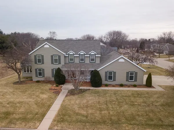 $549,500 | 2839 Cambridge Court, Janesville, WI 53548