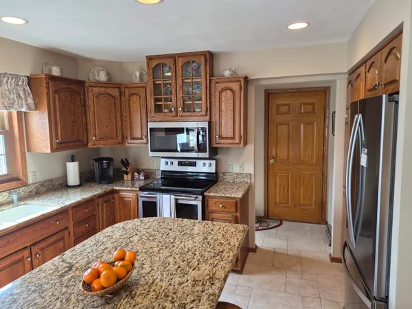 $549,500 | 2839 Cambridge Court, Janesville, WI 53548
