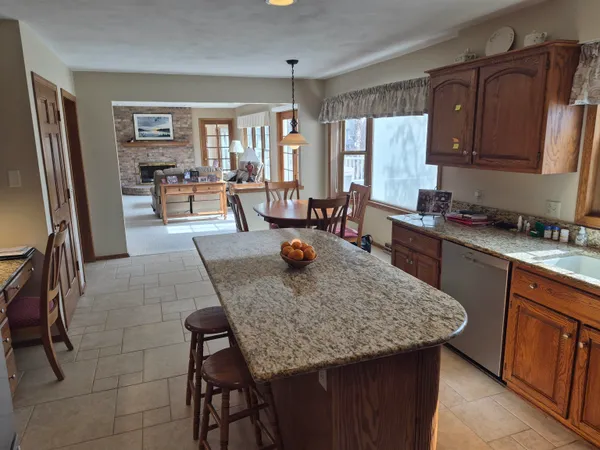$549,500 | 2839 Cambridge Court, Janesville, WI 53548