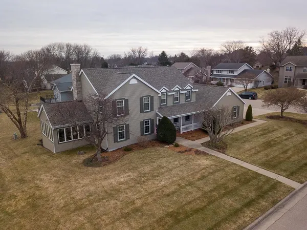 $549,500 | 2839 Cambridge Court, Janesville, WI 53548
