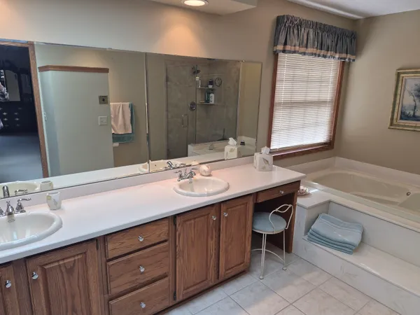 $549,500 | 2839 Cambridge Court, Janesville, WI 53548