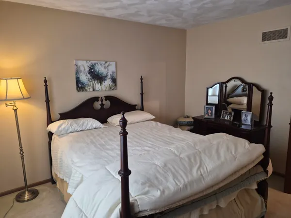 $549,500 | 2839 Cambridge Court, Janesville, WI 53548