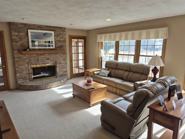 $549,500 | 2839 Cambridge Court, Janesville, WI 53548