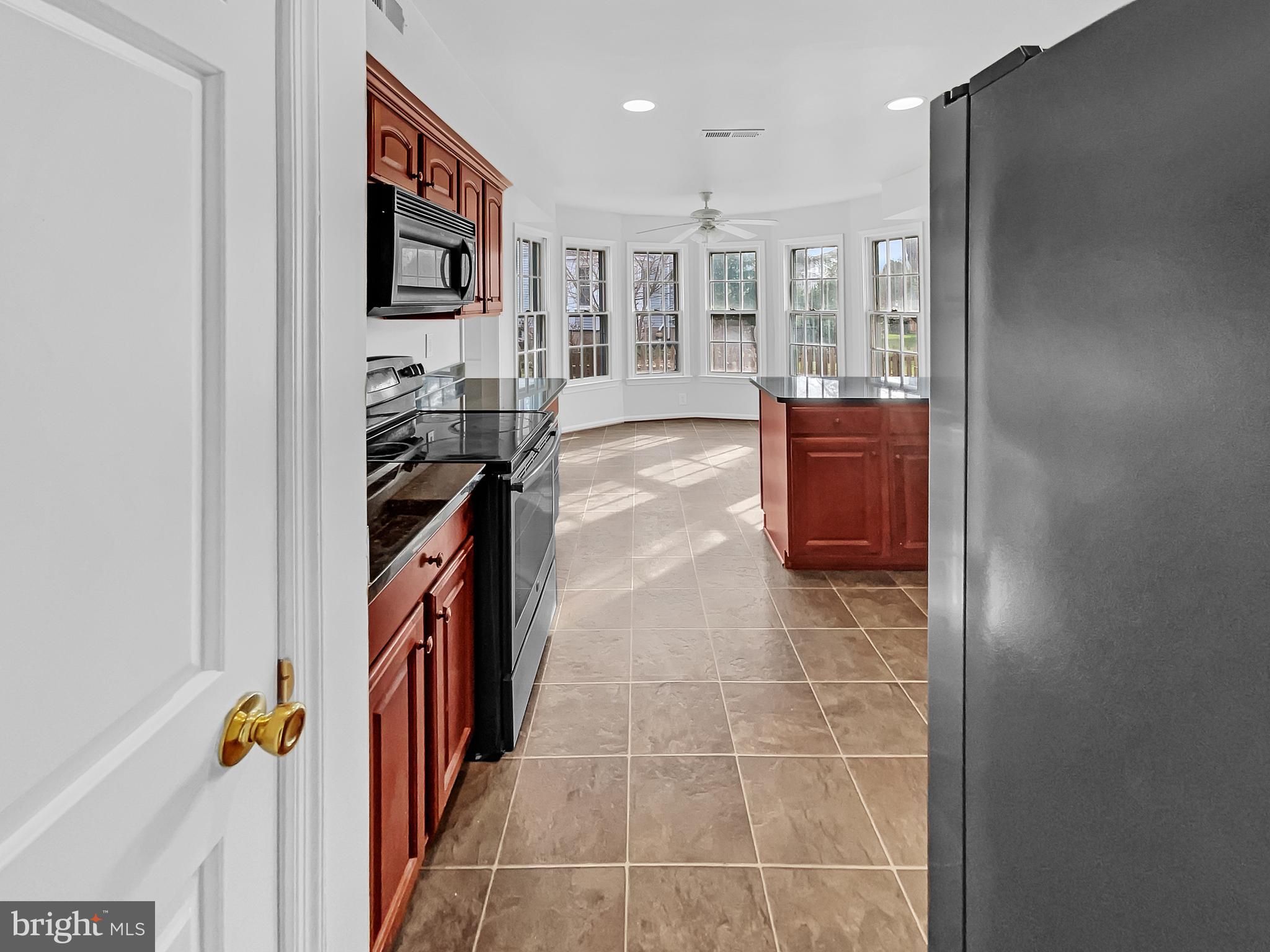 1624 Hiddenbrook Drive Herndon, VA 20170 - Photo 12 of 58