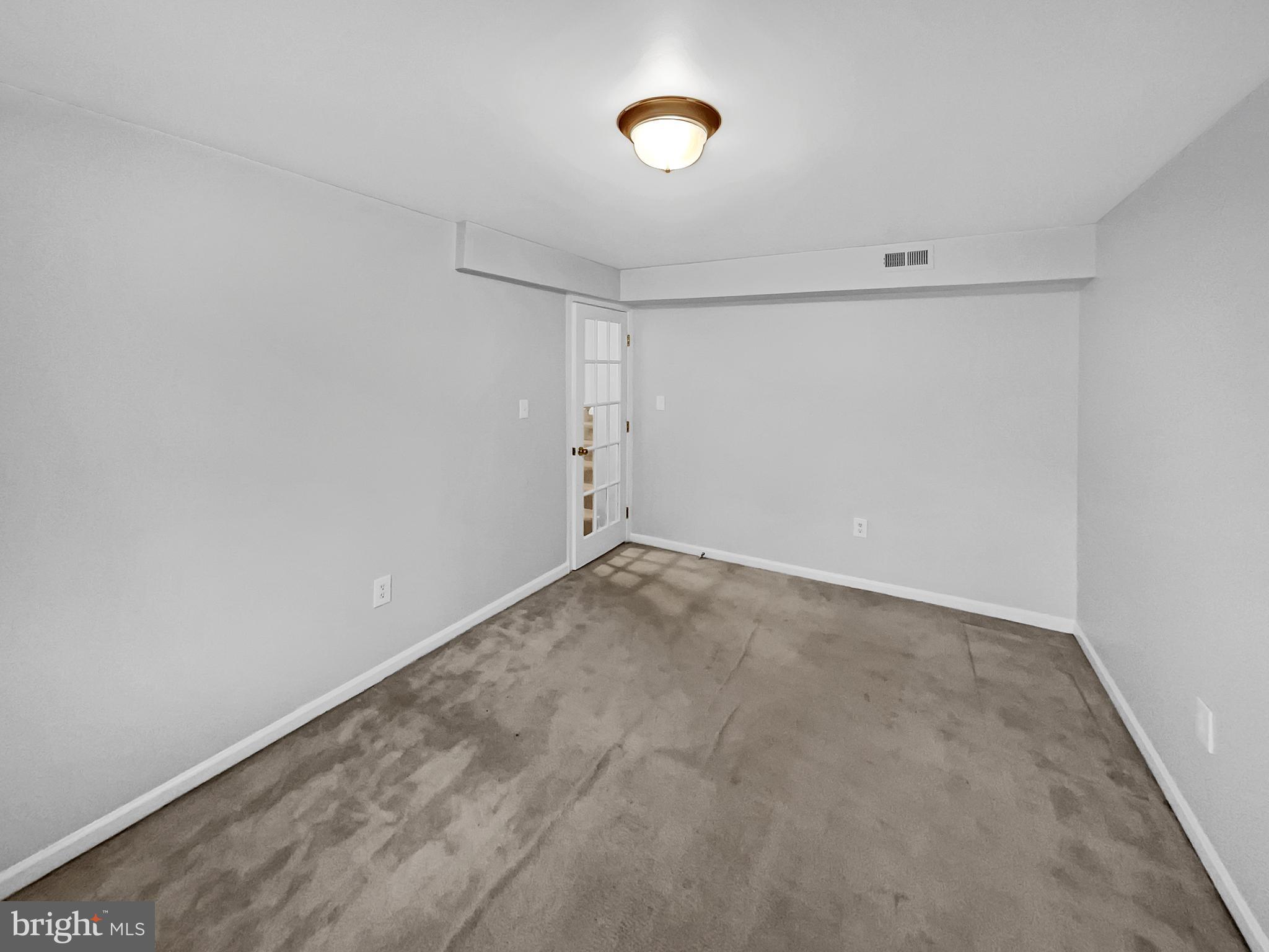 1624 Hiddenbrook Drive Herndon, VA 20170 - Photo 39 of 58