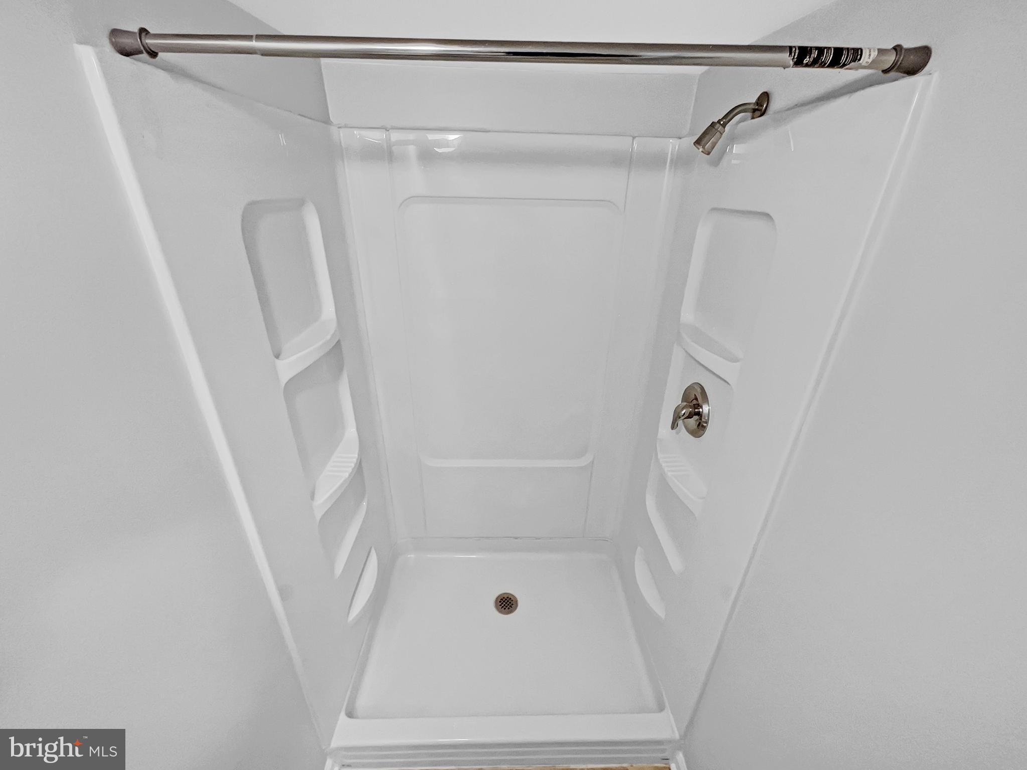 1624 Hiddenbrook Drive Herndon, VA 20170 - Photo 43 of 58 a bathroom with a shower