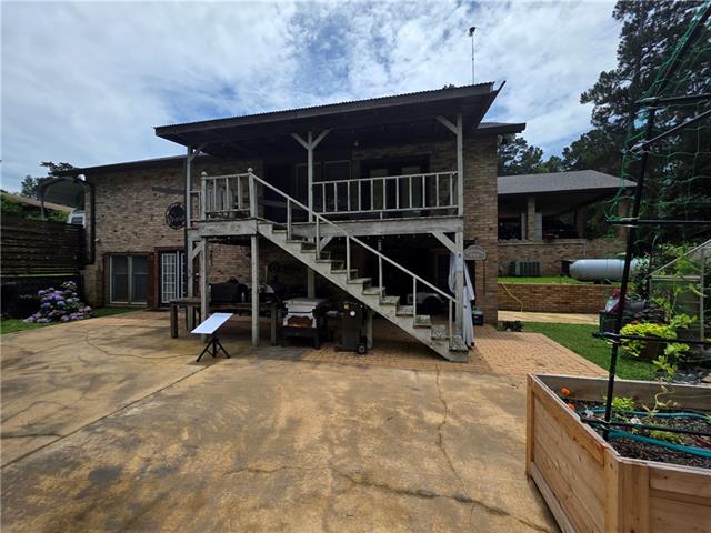 423 Pardee Road Campti, LA 71411 - Photo 2 of 37
