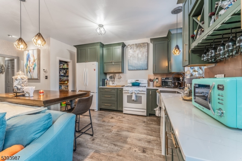 44 Alexandra Way Clinton, NJ 08809 - Photo 8 of 29