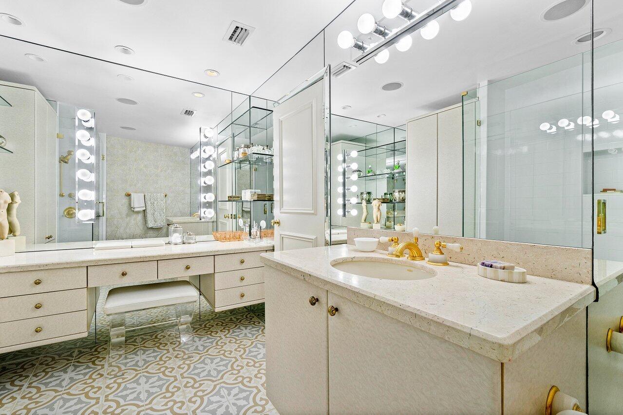 44 Cocoanut Row, Unit B 505 Palm Beach, FL 33480 - Photo 11 of 14 025-44CocoanutRow-B505-PalmBeach-FL-3348