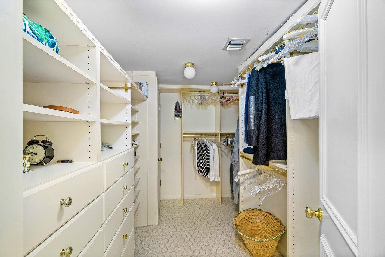 44 Cocoanut Row, Unit B 505 Palm Beach, FL 33480 - Photo 10 of 14 022-44CocoanutRow-B505-PalmBeach-FL-3348