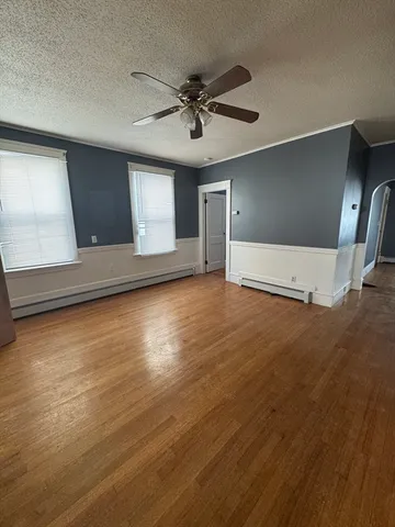 $2,200 | 949 Locust Street, Unit 1, Fall River, MA 02720