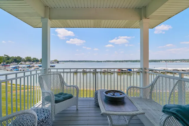 $579,900 | 13304 East Lakeshore Drive, Unit 202, Cedar Lake, IN 46303