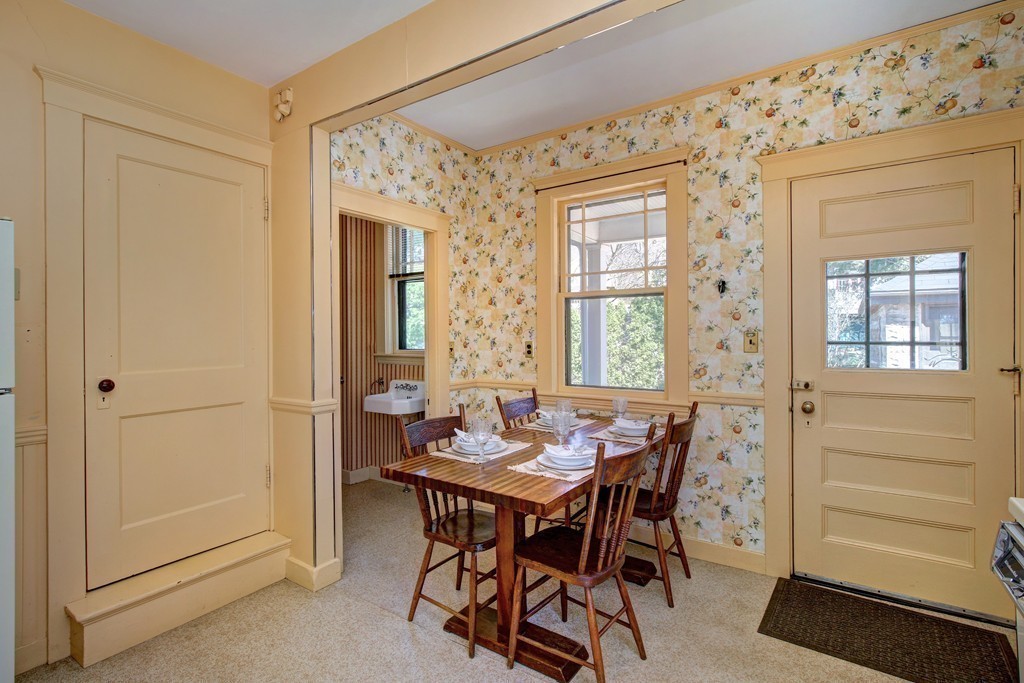 6 Crescent Road Winchester, MA 01890 - Photo 12 of 28