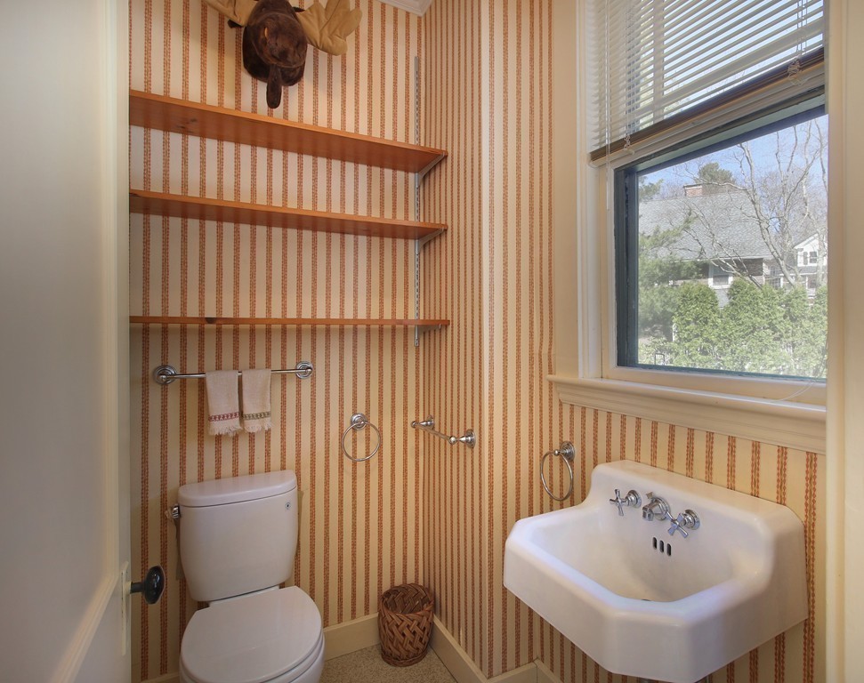 6 Crescent Road Winchester, MA 01890 - Photo 13 of 28