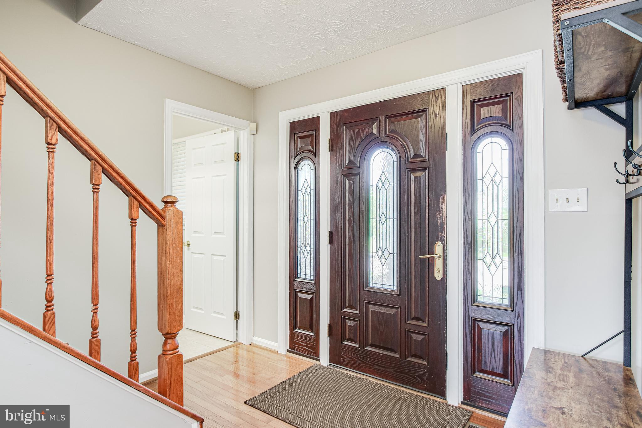 17107 Spates Hill Road Poolesville, MD 20837 - Photo 45 of 50 Spacious foyer