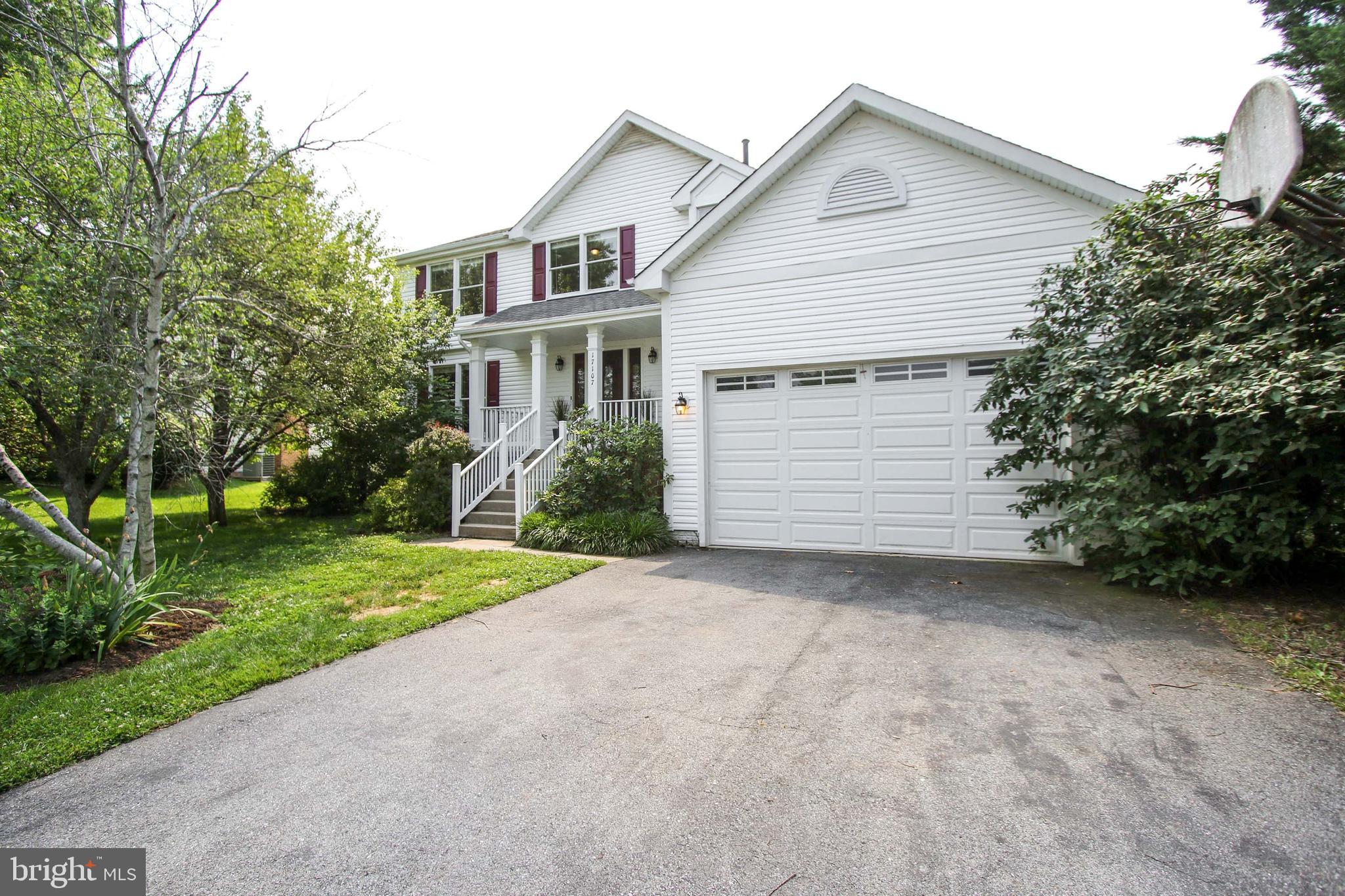17107 Spates Hill Road Poolesville, MD 20837 - Photo 48 of 50 Attached garage / tons of parking