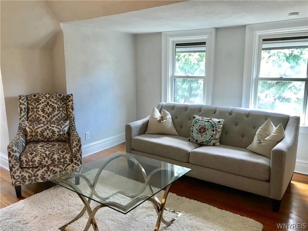 83 St James Place, Unit 3 Buffalo, NY 14222 - Photo 2 of 11