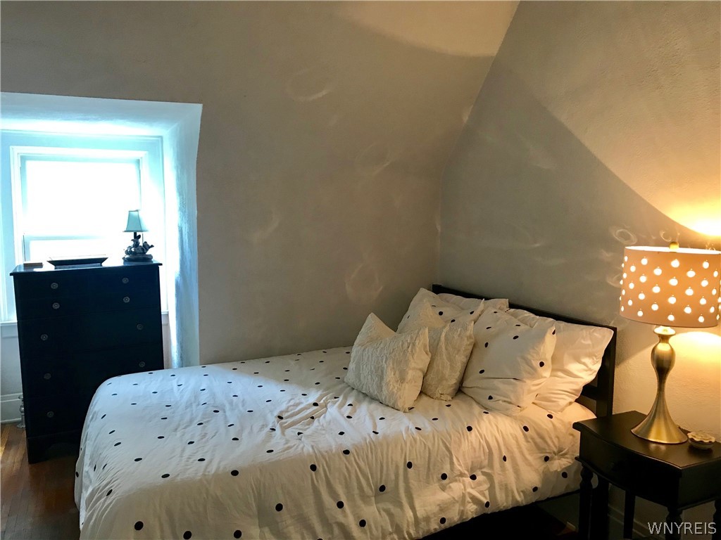 83 St James Place, Unit 3 Buffalo, NY 14222 - Photo 5 of 11