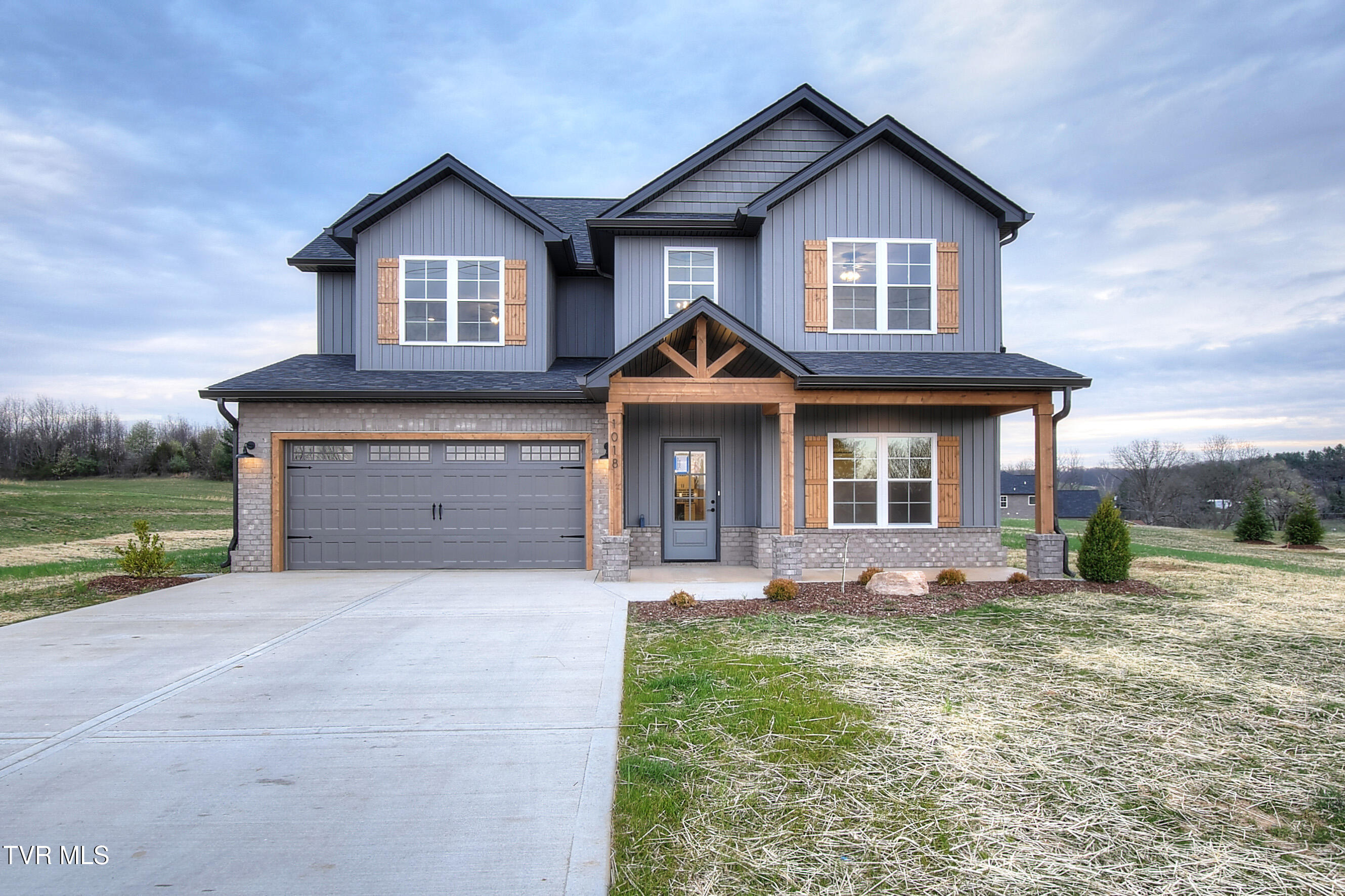 1018 Hawley Road Blountville, TN 37617 - Photo 1 of 46 1