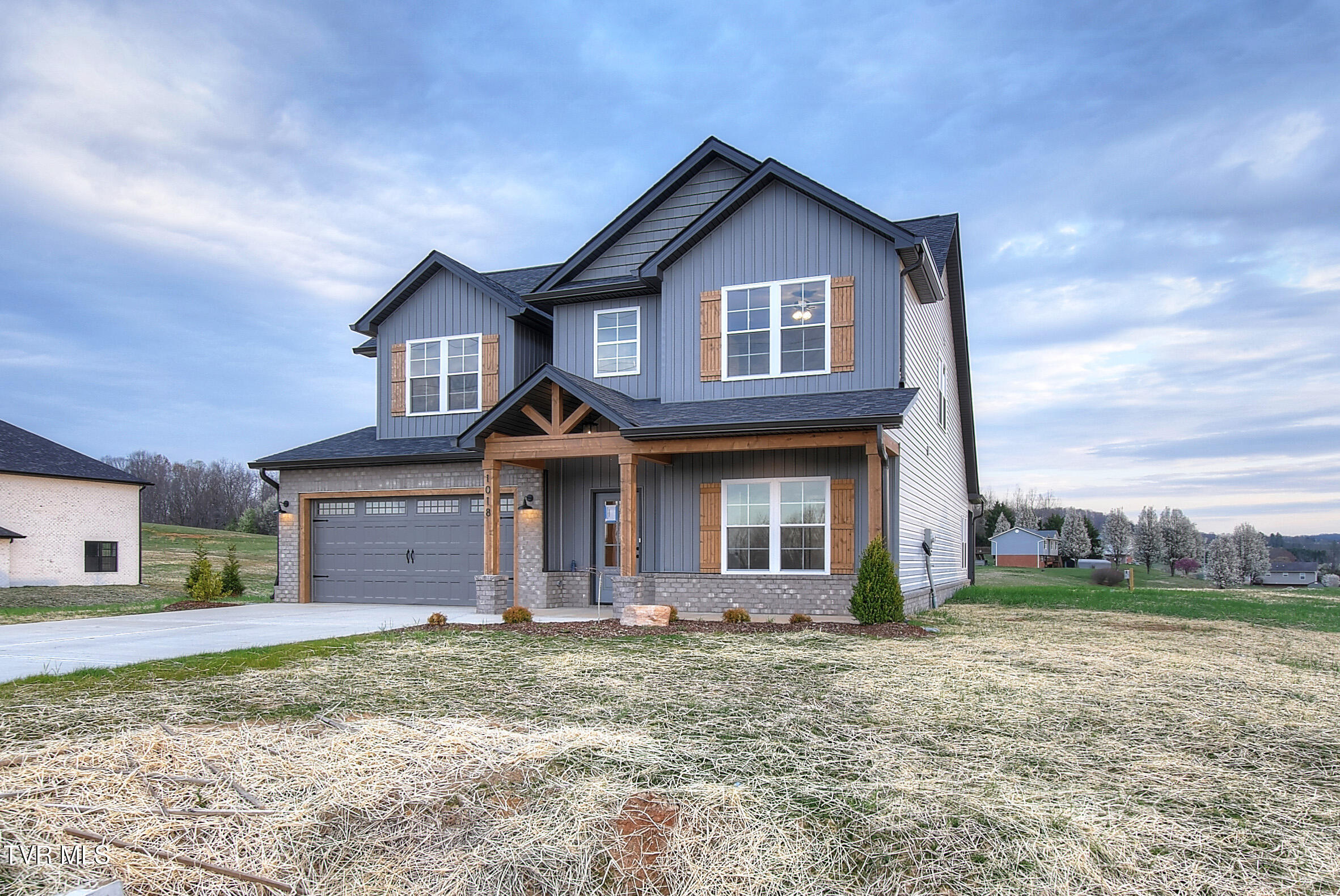 1018 Hawley Road Blountville, TN 37617 - Photo 2 of 46 2