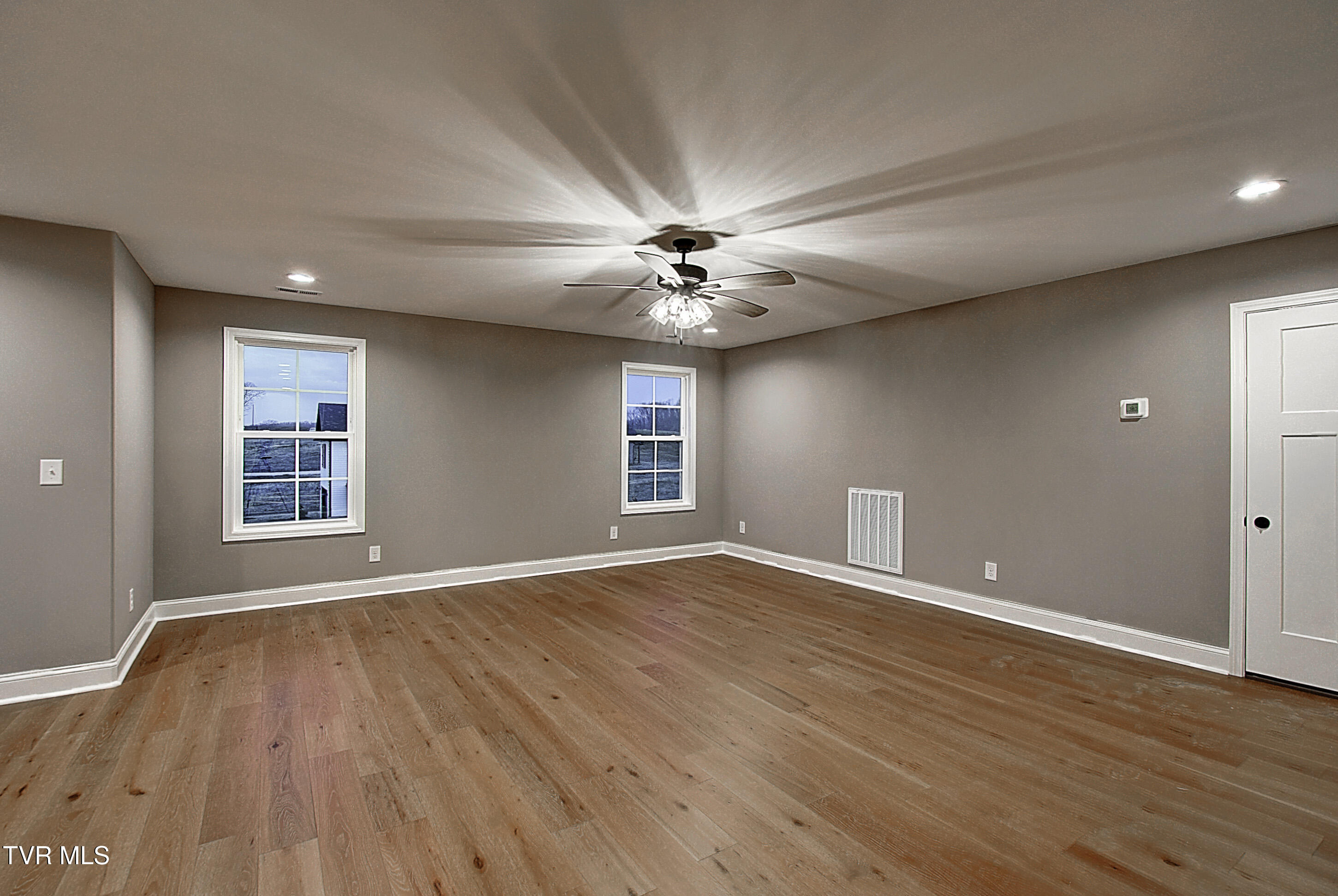 1018 Hawley Road Blountville, TN 37617 - Photo 34 of 46 43