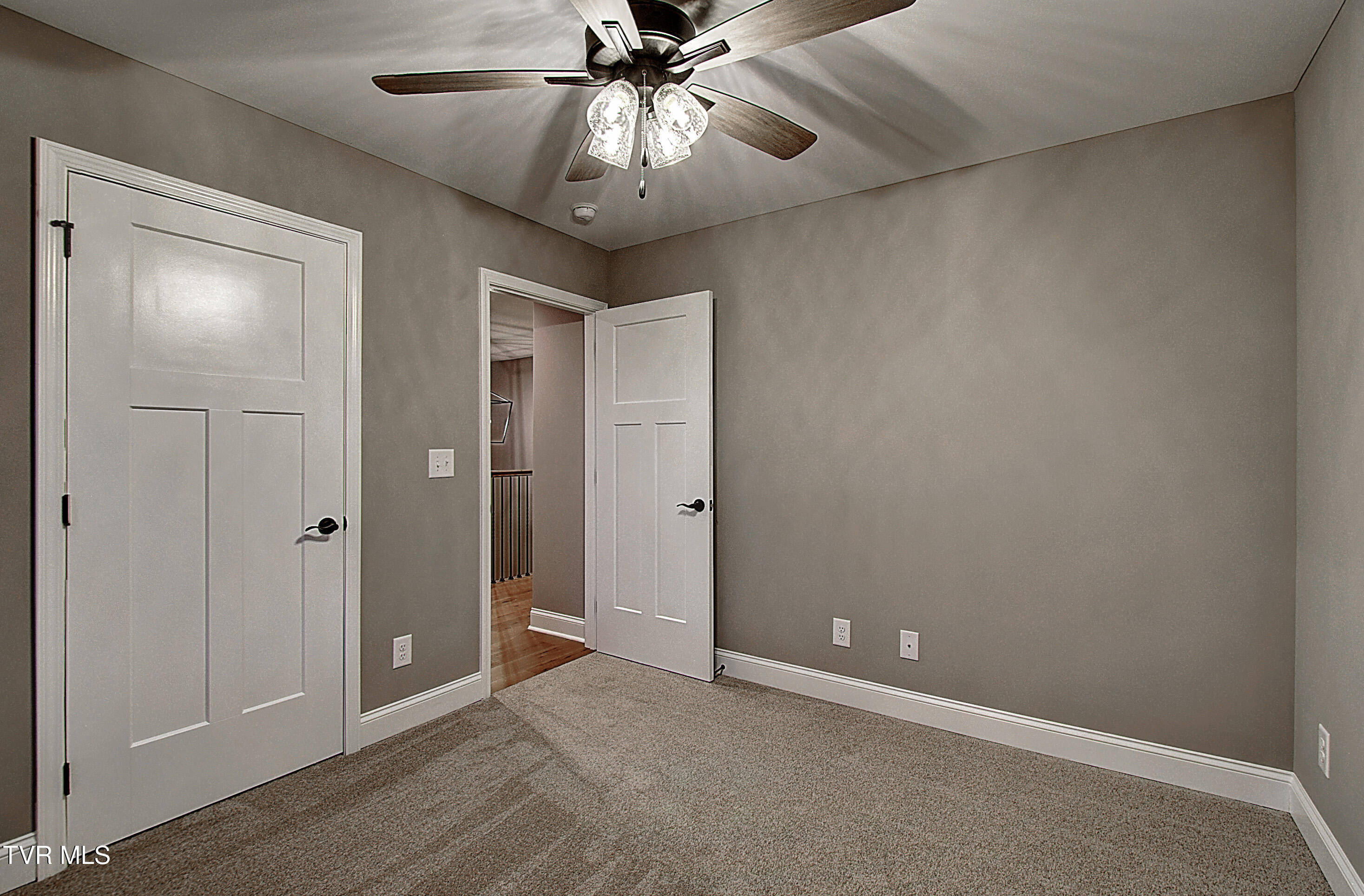 1018 Hawley Road Blountville, TN 37617 - Photo 43 of 46 51