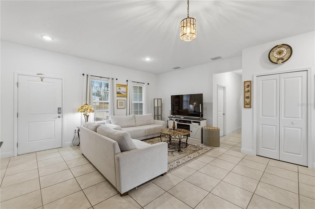 15943 Southwest 53rd Court Ocala, FL 34473 - Photo 7 of 24