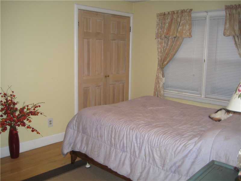 18 Chatham Road Cranston, RI 02920 - Photo 18 of 22 Exterior Front. Bedroom