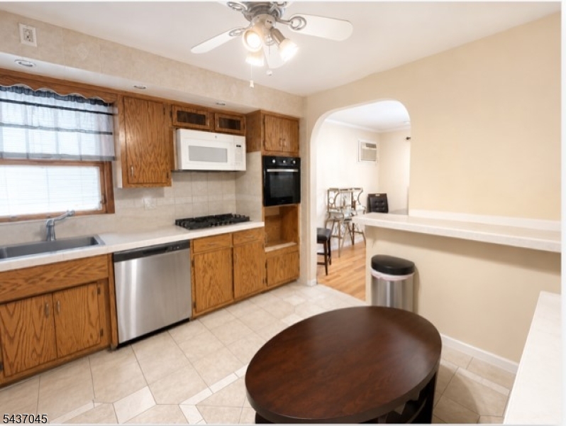 2097 Galloping Hill Road Union, NJ 07083 - Photo 13 of 15