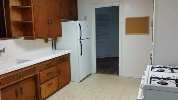 $2,000 | 1301 Foster Avenue, College Station, TX 77840