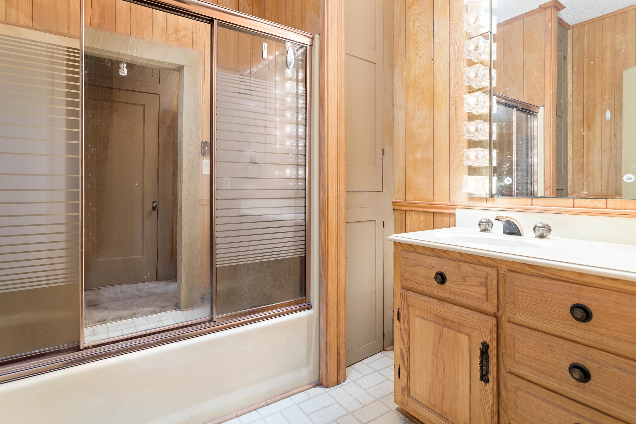 8265 Maple Street Orange, TX 77632 - Photo 15 of 35