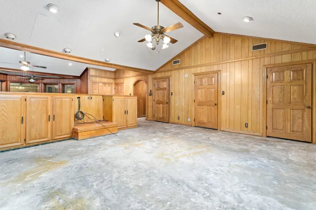 $180,000 | 8265 Maple Street, Orange, TX 77632